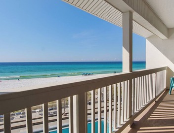 Latitude 24! Recently renovated! A must see! Spectacular oceanfront views! 3