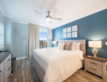 Waterscape A625 ~ Top Floor 2BR ~ Partial Gulf View ~ Beach Service 5