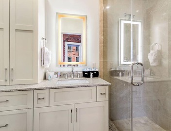 💜CHARACTER GALORE A TASTE OF NOLA NOT FOUND IN A HOTEL! 2 Balconies King Beds+Sleeper Sofa💜 2