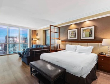 Luxury StripView 2-King Suites+No Resort Fee+Pool 2