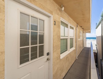 Breathtaking Oceanfront Accomm.: "Best in Class" Recipient for Vacation Rentals 2