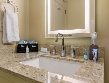 ⚜️THIS IS IT! Downtown Location & Luxury GLAM MEETS HISTORIC CHARMER LG Balcony City Views! 3