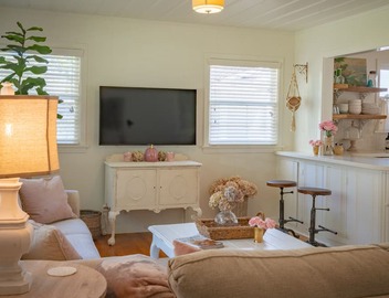 Shabby Chic Rose Cottage Southern California 3