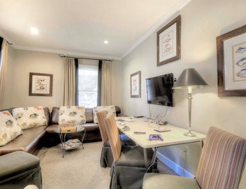 Ground floor, 1 bed/1 bath - pup friendly Ocean Walk! 4