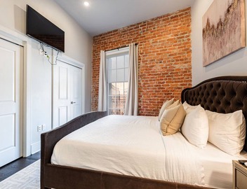 📣New XL Luxury Corner Condo PRIME Historic Downtown Location HUGE Balcony Wrapped in Wrought Iron 3