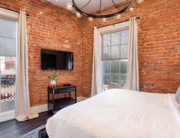 📣New XL Luxury Corner Condo PRIME Historic Downtown Location HUGE Balcony Wrapped in Wrought Iron 5