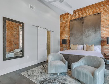 📸 RARE! Experience NOLA NOT Found in a HOTEL! 2 Personal Balconies| 3 Beds+Queen Sleeper Sofa📸 3
