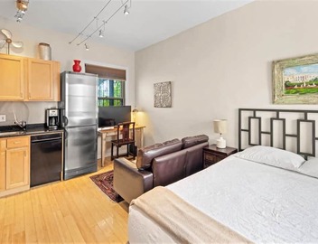 Top Dupont U Street Location - Walk Everywhere - Veteran owned 5