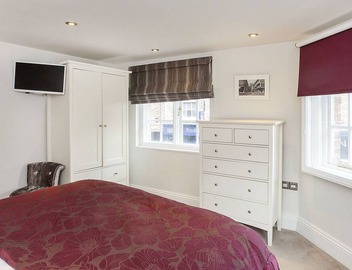 The King's Apartment 4