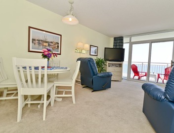 Bay Watch Resort 420 - Beautiful OceanFront 1 Bedroom 1 Bath 4