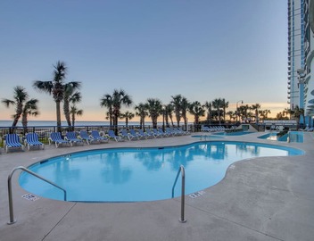 Stunning Oceanfront Suite w Jetted tub! 2