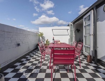 StayCentral - Fitzroy Converted Warehouse Penthouse - Rose St, Fitzroy - 2 Bedrooms, 2 Beds, 1 Bathrooms, 1 secure undercover park 4