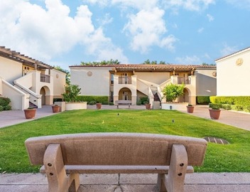 Phoenix | Golf Getaway | Pool & Fairway Views 5