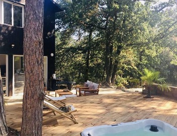 Maison atelier d'artiste dans les arbres and jacuzzi, 50 km from Paris 5