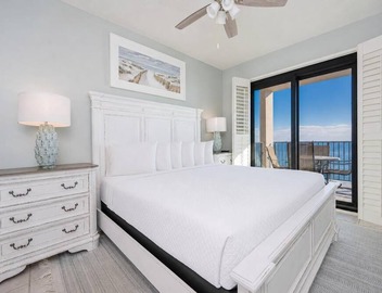 *WEEKLY SPECIALS!* 2 Bedroom GULF FRONT Condo ~ Phoenix East II 4