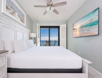 *WEEKLY SPECIALS!* 2 Bedroom GULF FRONT Condo ~ Phoenix East II 3