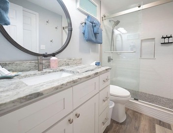Beachfront Penthouse! Scenic Views! 10ft Ceilings! 2
