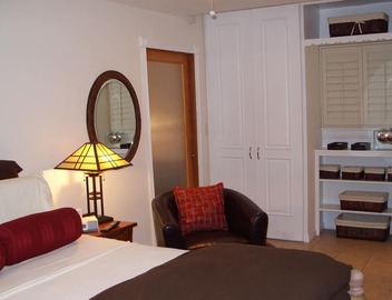 Charm. Privacy.and The Hollywood Sign 3