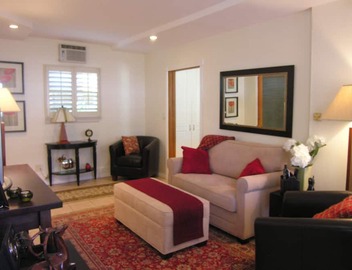 Charm. Privacy.and The Hollywood Sign 2