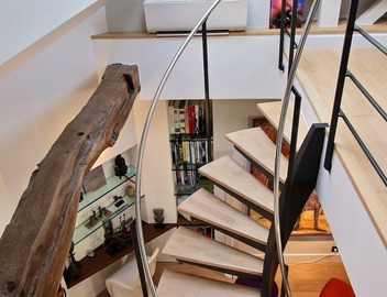 Gorgeous 2 BD 2 BTH, with AC and nice view of St. Germain, insurance included 2
