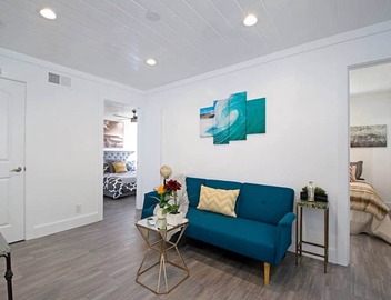 Amber Back · Stunning Beach Townhouse, newly remodeled 4