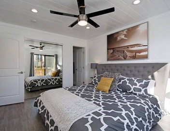 Amber Back · Stunning Beach Townhouse, newly remodeled 3