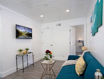 Amber Back · Stunning Beach Townhouse, newly remodeled 3