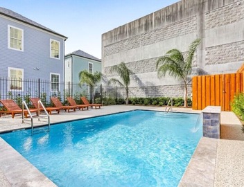 15% OFF Monthly | 10% OFF Weekly- Chic Urban Retreat w Pool Steps to St. Charles Ave and 4