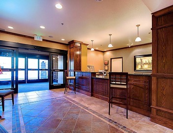 Pool, Hot Tub & Seasonal Waterslide Access. Great Location! Close to Salt Palace Convention Center 5