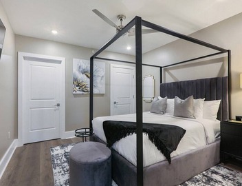 ⛳️ PERFECT PENTHOUSE! Downtown, Secluded Terrace PUTT-PUTT, PING PONG, OUTDOOR CHESS+CHECKERS! 2
