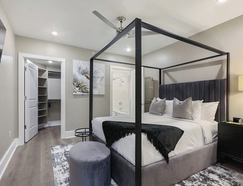 ⛳️ PERFECT PENTHOUSE! Downtown, Secluded Terrace PUTT-PUTT, PING PONG, OUTDOOR CHESS+CHECKERS! 3