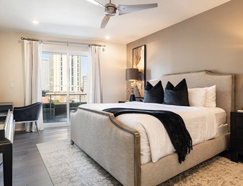 Corner Downtown Penthouse Private Terrace Walk to Superdome Parades French Quarter 5