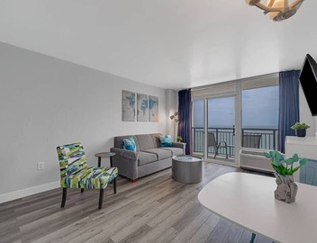 Heavenly Oceanfront Relaxing Penthouse! 4
