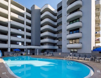 Nautilus 1506 - Gulf Front 2BD/2BA 5th Floor. Free Beach Service 3/1-10/31 2