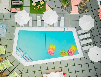 The Wesley by AvantStay | Communal Pool + Hot Tub + Kitchenette | Walk to Dining 3