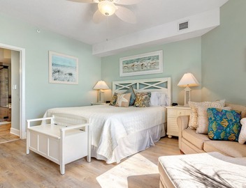 Relax and enjoy Mesermising Views of the Gulf of Mexico and Gorgeous Sunsets! 3