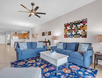 Pet Friendly! Waterfront, Pool, Hot Tub, Free Parking & Free Activities! ~ 403 Harborview Grande 3