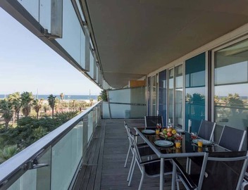 Seafront luxe with terrace and pool I 5