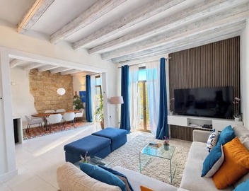 Elegant 130 m² apartment with balcony and views of Port Vell – Paseo Colón 5