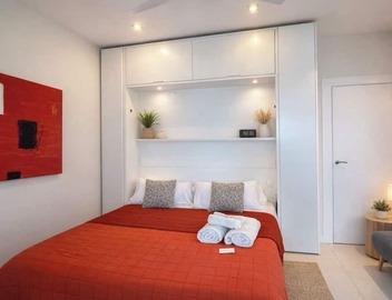Elegant 130 m² apartment with balcony and views of Port Vell – Paseo Colón 2