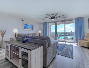 SIMPLY AMAZING VIEWS WITH 3 BALCONIES! 4BR/4B/ ON THE INTRACOASTAL WATERWAY 2