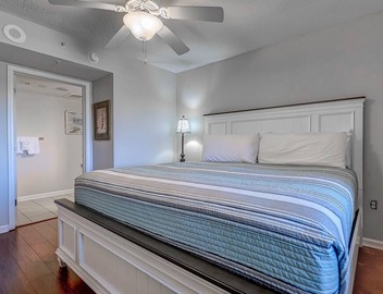 SIMPLY AMAZING VIEWS WITH 3 BALCONIES! 4BR/4B/ ON THE INTRACOASTAL WATERWAY 2