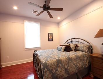 Grand Home with views of Street Car Near French Quarter, Superdome 2