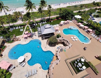 Elegant Modern 4 Bedroom Beachfront for Bachelorettes - 518 5