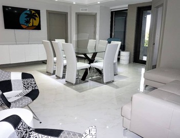 Elegant Modern 4 Bedroom Beachfront for Bachelorettes - 518 3