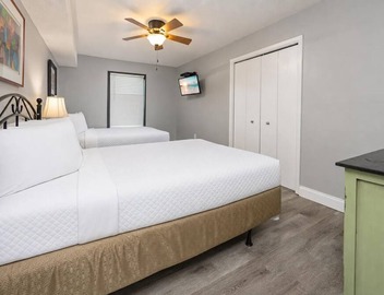 6th Floor Phoenix 4 ~ Three bedroom 2
