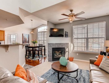 Pottery Barn Perfect Near DTC, Park Meadows Mall, Restaurants & Nightlife 5