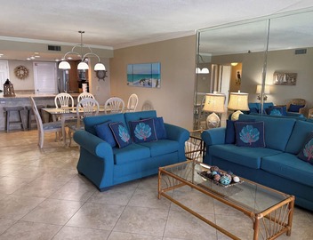 "Breakers East 703"~Gulf Front 2BR/2BA Beach setup included 5
