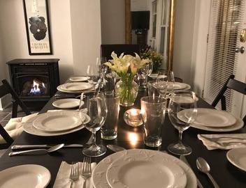 Private Apt. in Historic Home: Walk to Monuments, Museums & Convention Center. 2