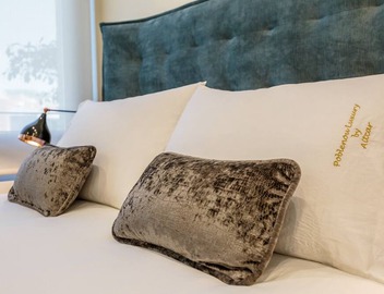 AMAZING BOUTIQUE APARTMENT. HIGH STANDARD DESIGN VERY CENTRALY LOCATED! 3